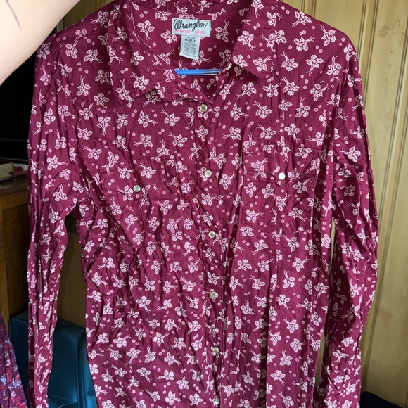 Woman’s Wrangler Rodeo Shirt - Picture 1 of 2